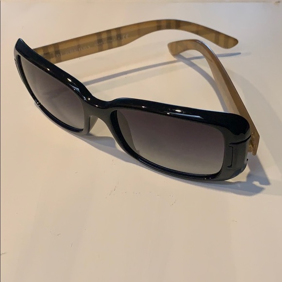 Burberry sunglasses? main image 9